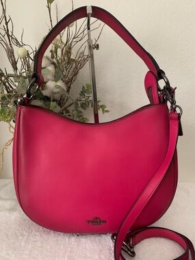 Coach Nomad Hobo Tote  Leather Shoulder/Crossbody Bag